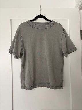 Hudson Jeans Short Sleeve Crew Tee in Faded Gray